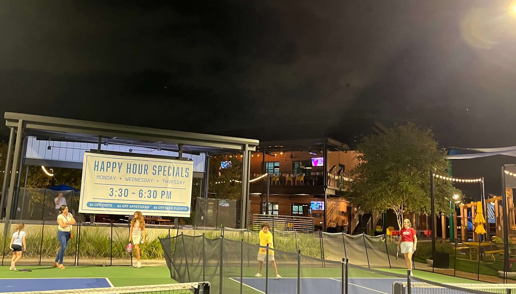 image of pickleball courts
